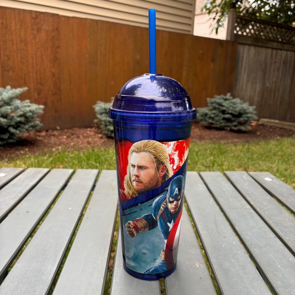 Marvel Avengers Tumbler Rare Thor Captain America Blue Cup with Dome Lid Straw